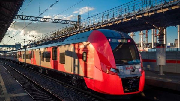 Новый поезд из Адлера в Крым запустят с 1 июня<br />
