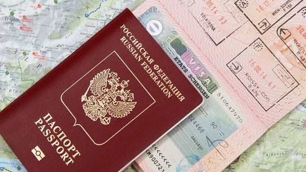 Собравшихся в Европу россиян могут ждать сложности с получением виз<br />
